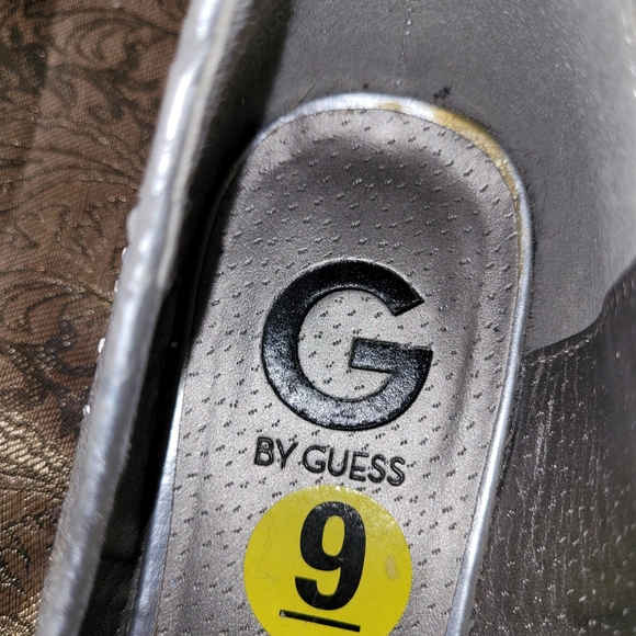Guess flats women size US 9, Sparkle with Buckle - Picture 12 of 13